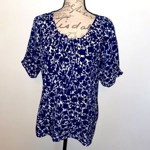 💙NWOT IZOD Silky Tie Neck Blouse💙
